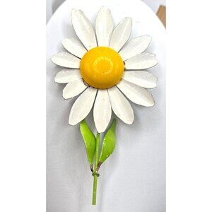 Vintage White Daisy Enamel Flower Brooch Pin With Yellow Center & Green Leaves